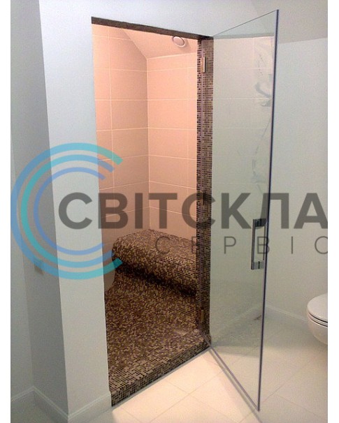 Стеклянная дверь в сауну
