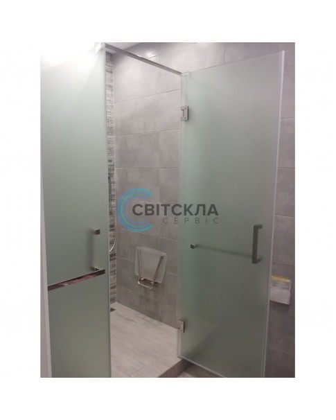 Душова та зона пральні