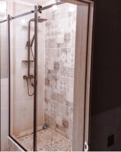 Розсувні двері, чорний профіль
