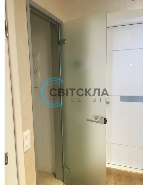 Стеклянная матовая дверь