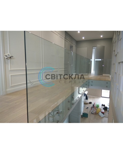 Стеклянные перила