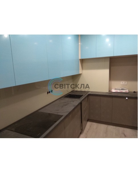 Скіналі фарбоване