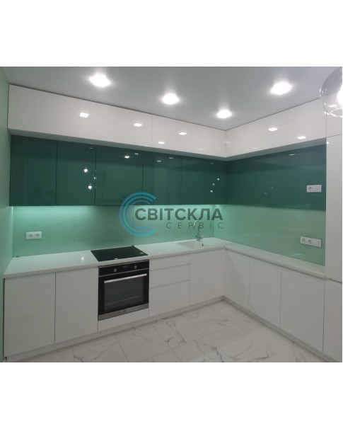 Кухонна скляна поверхня