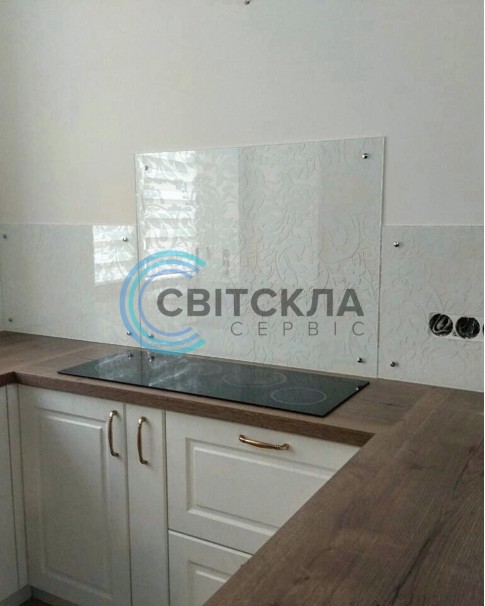 Стеновая стеклянная панель