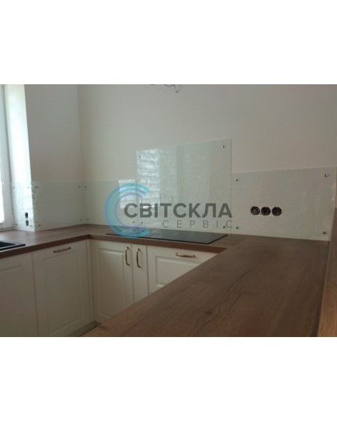 Стеновая стеклянная панель